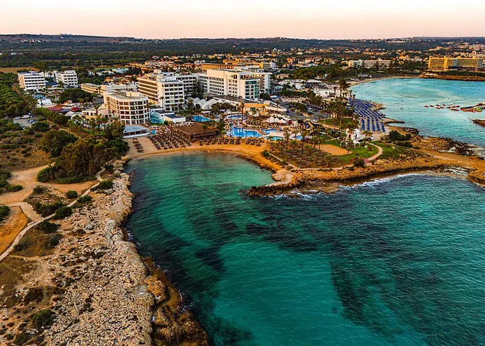 Adams Beach Hotel&Spa