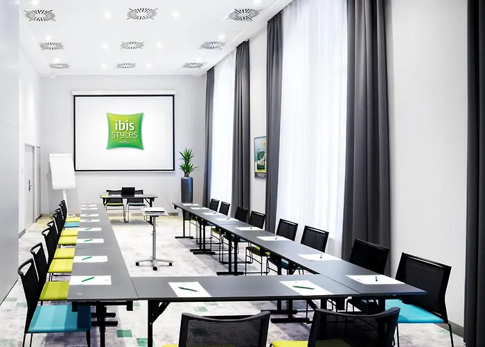 Ibis Styles Center