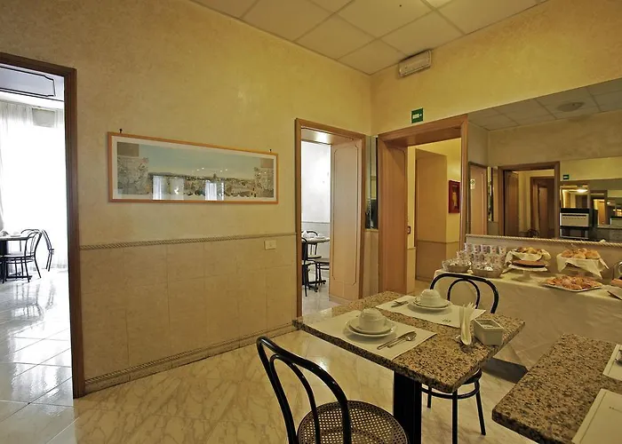 3-Sterne-Hotel: Hotel Embassy